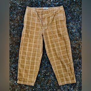 Urban Outfitters Corduroy Plaid Capris, Women’s size 34, Beige